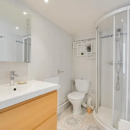 Le Cocon Des Deux Sirenes - Studio Cosy Pour 2 A Nancy Exterior photo